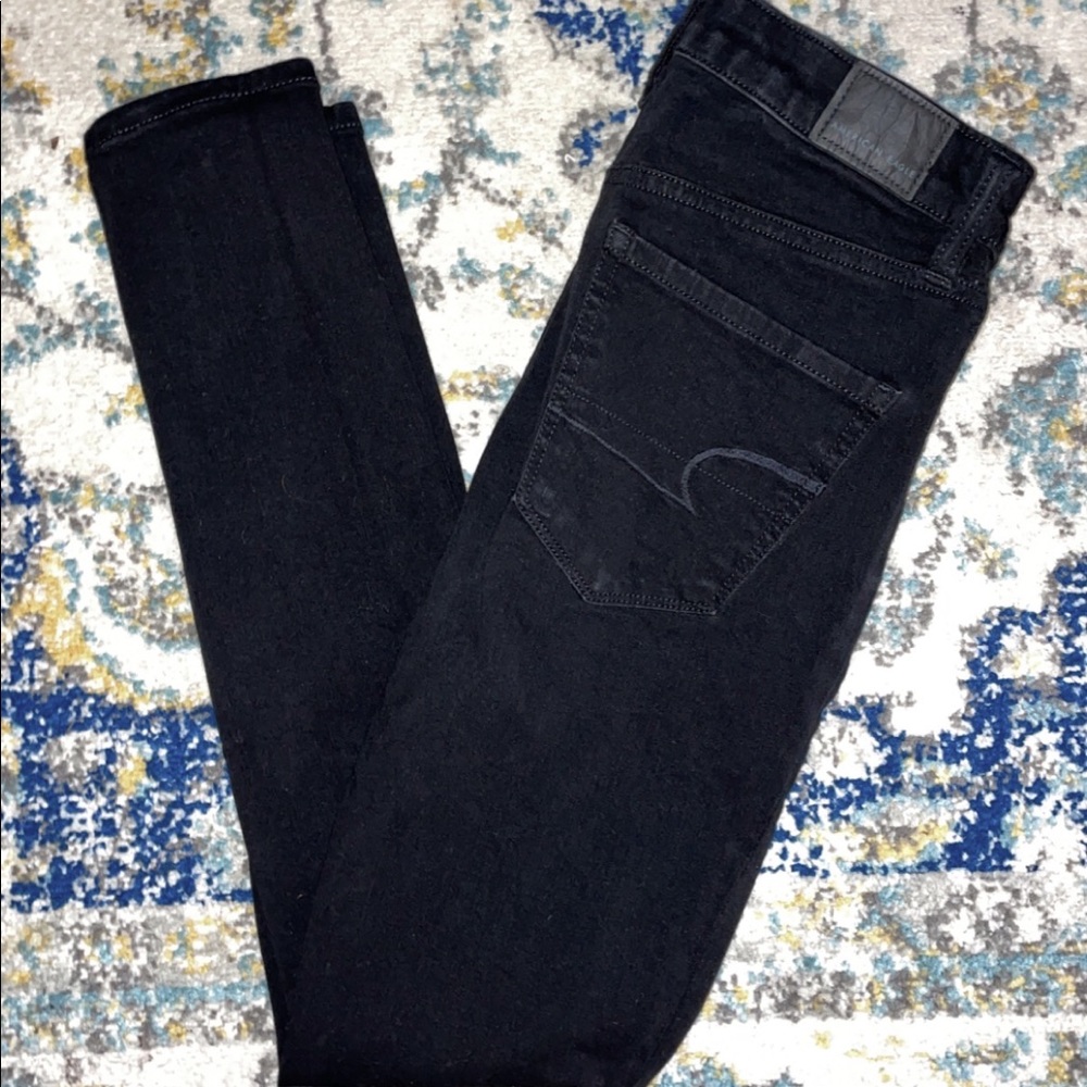 American Eagle High rise. Skinny. No holes or fringe. Size 2 short.